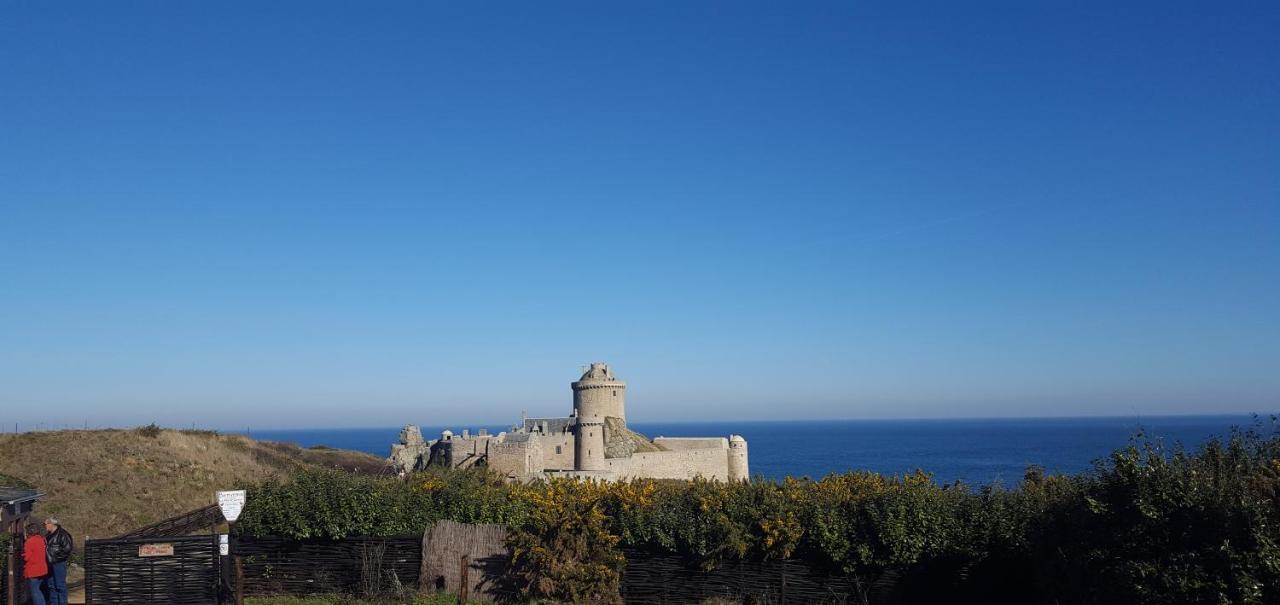 Clos St Ange Vildé-Guingalan Exteriér fotografie